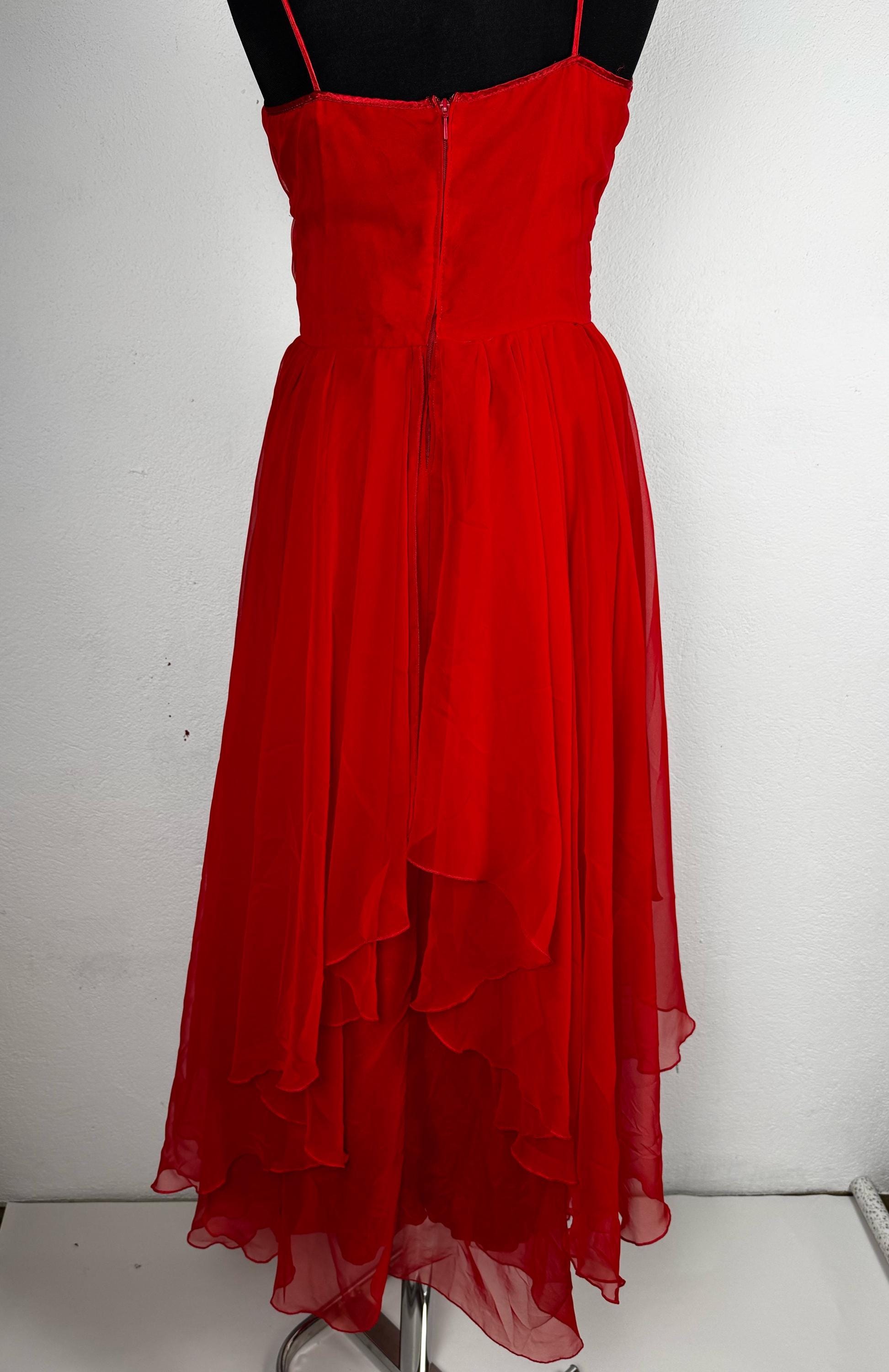 Vintage Vera Mont red dress, cockatail dress, evening gown, European fashion designer