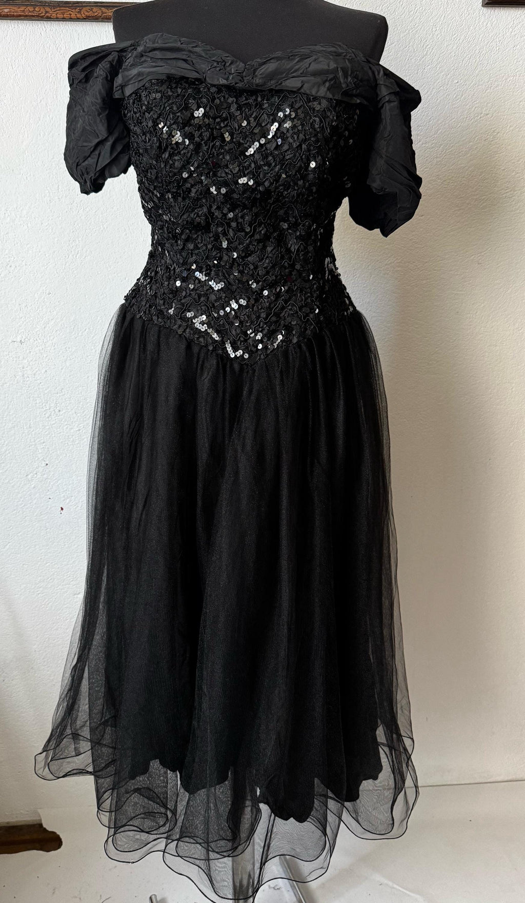 Vintage Vera Mont Black Tulle Gown, 80s Off-Shoulder Party Dress, Size L