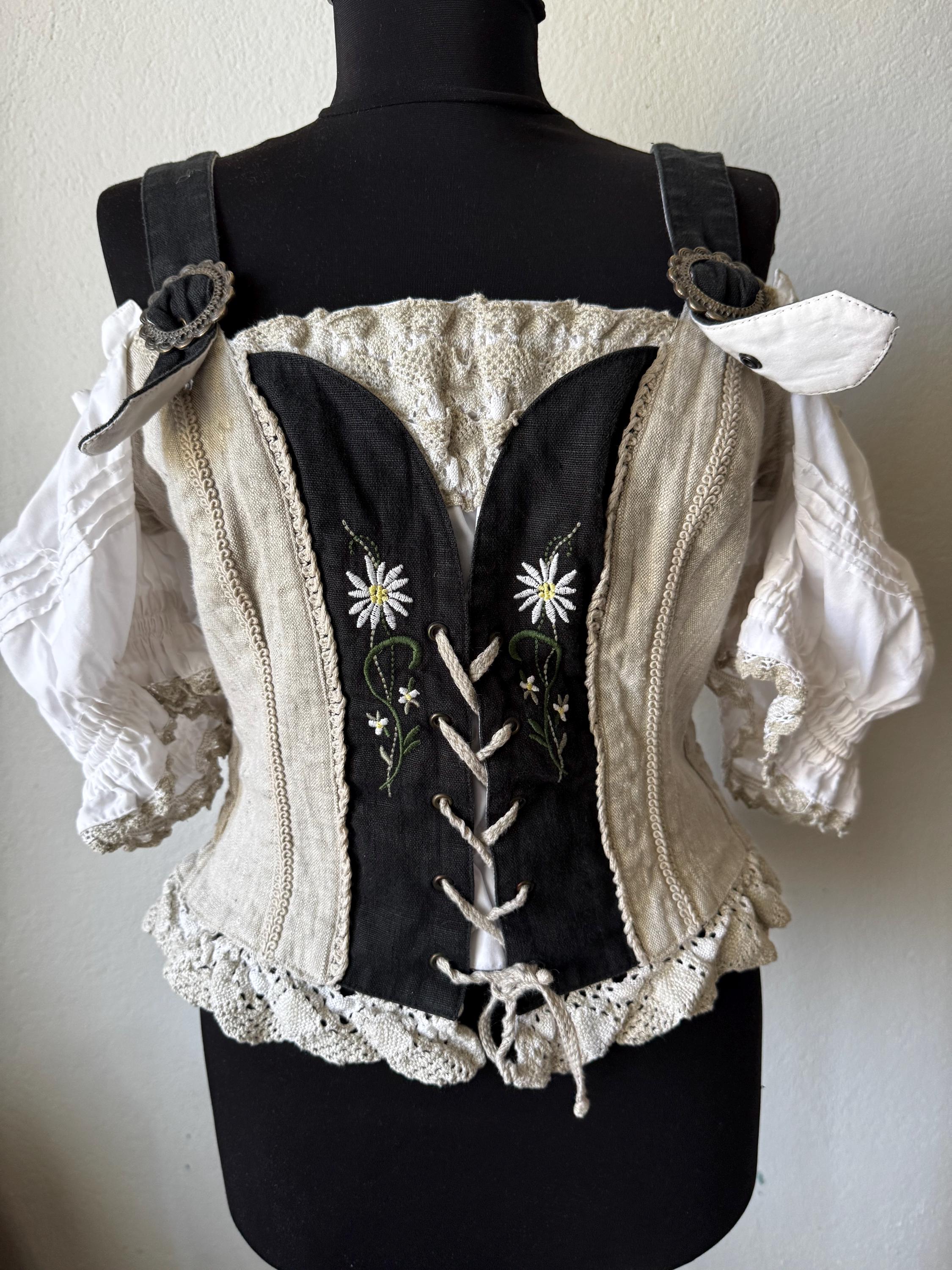 Vintage Landhaus Dirdnl corset bodice austrian tachen top