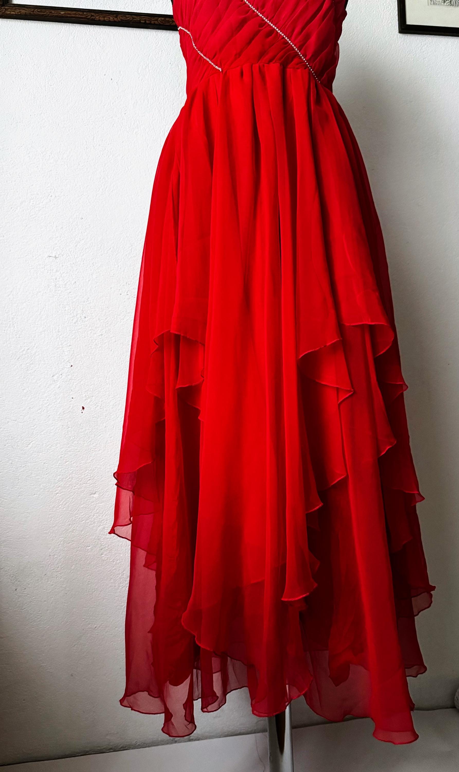 Vintage Vera Mont red dress, cockatail dress, evening gown, European fashion designer