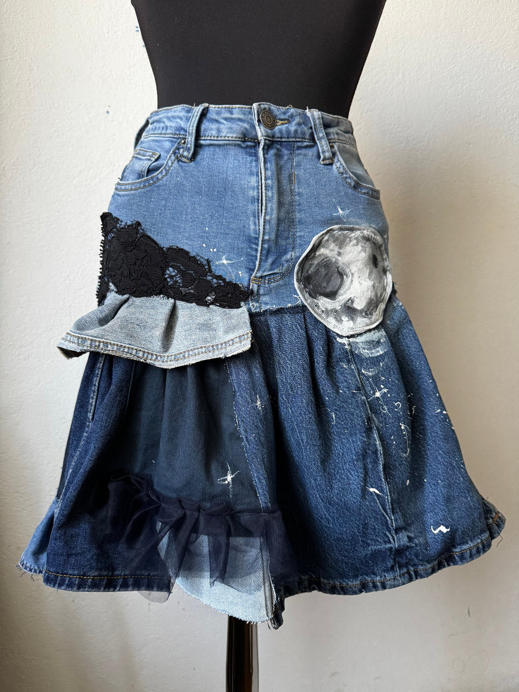 Upcycled_denim_skirt_handpainted_with_moon