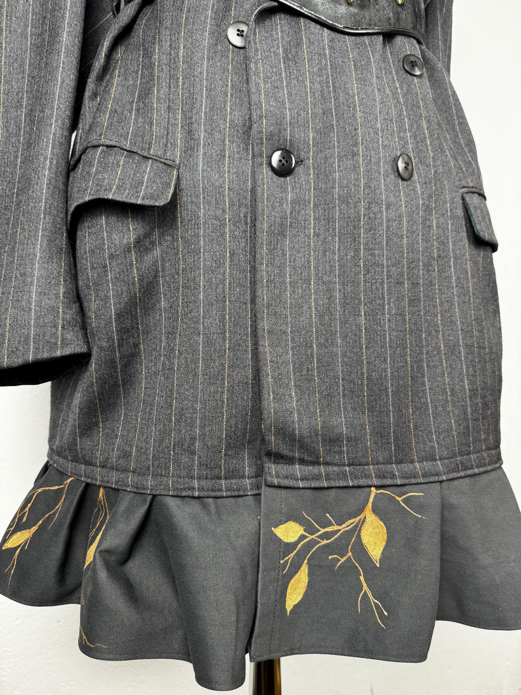 Vintage_wool_blazer_dress_handpainted
