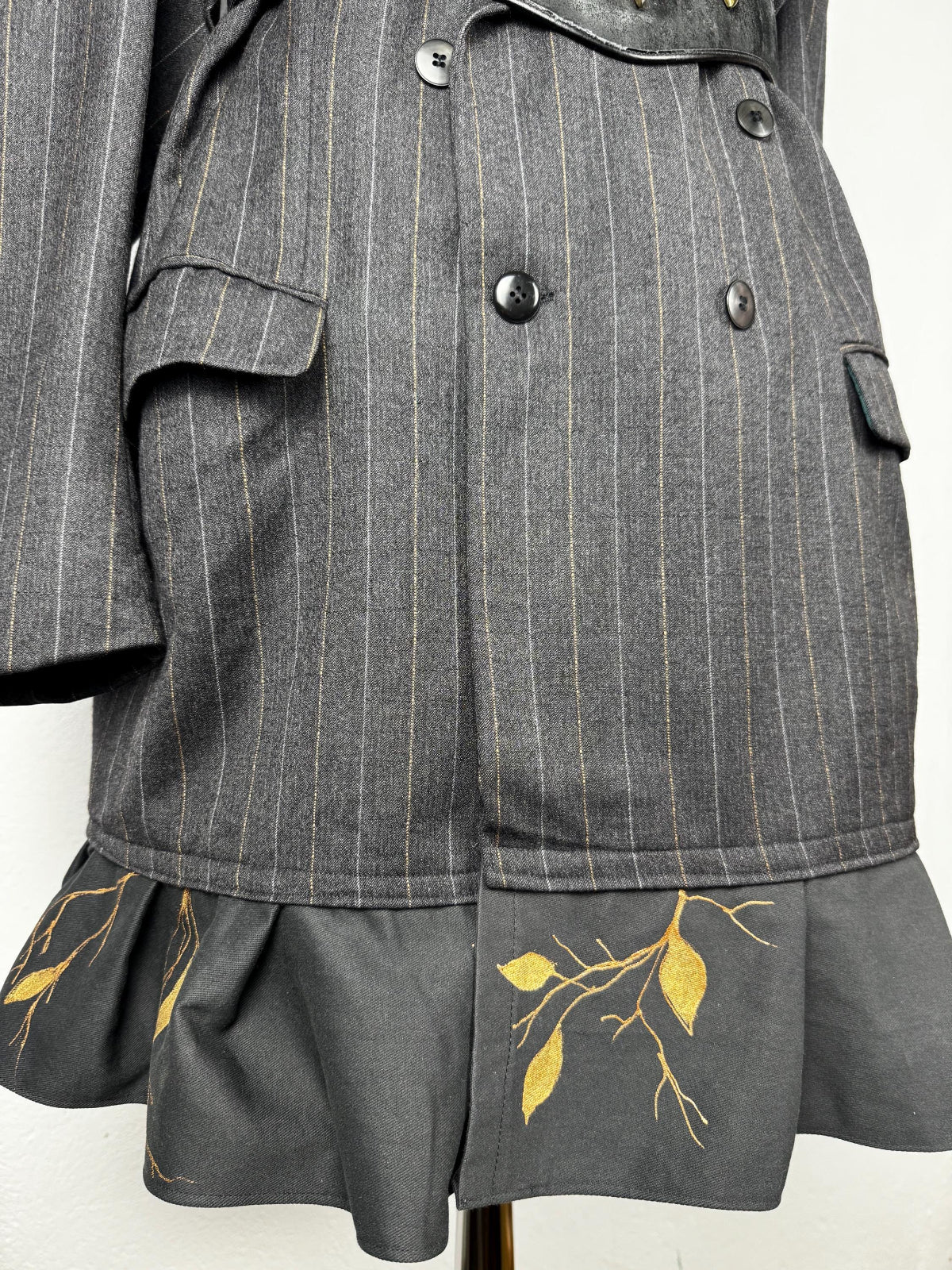 Vintage_wool_blazer_dress_handpainted