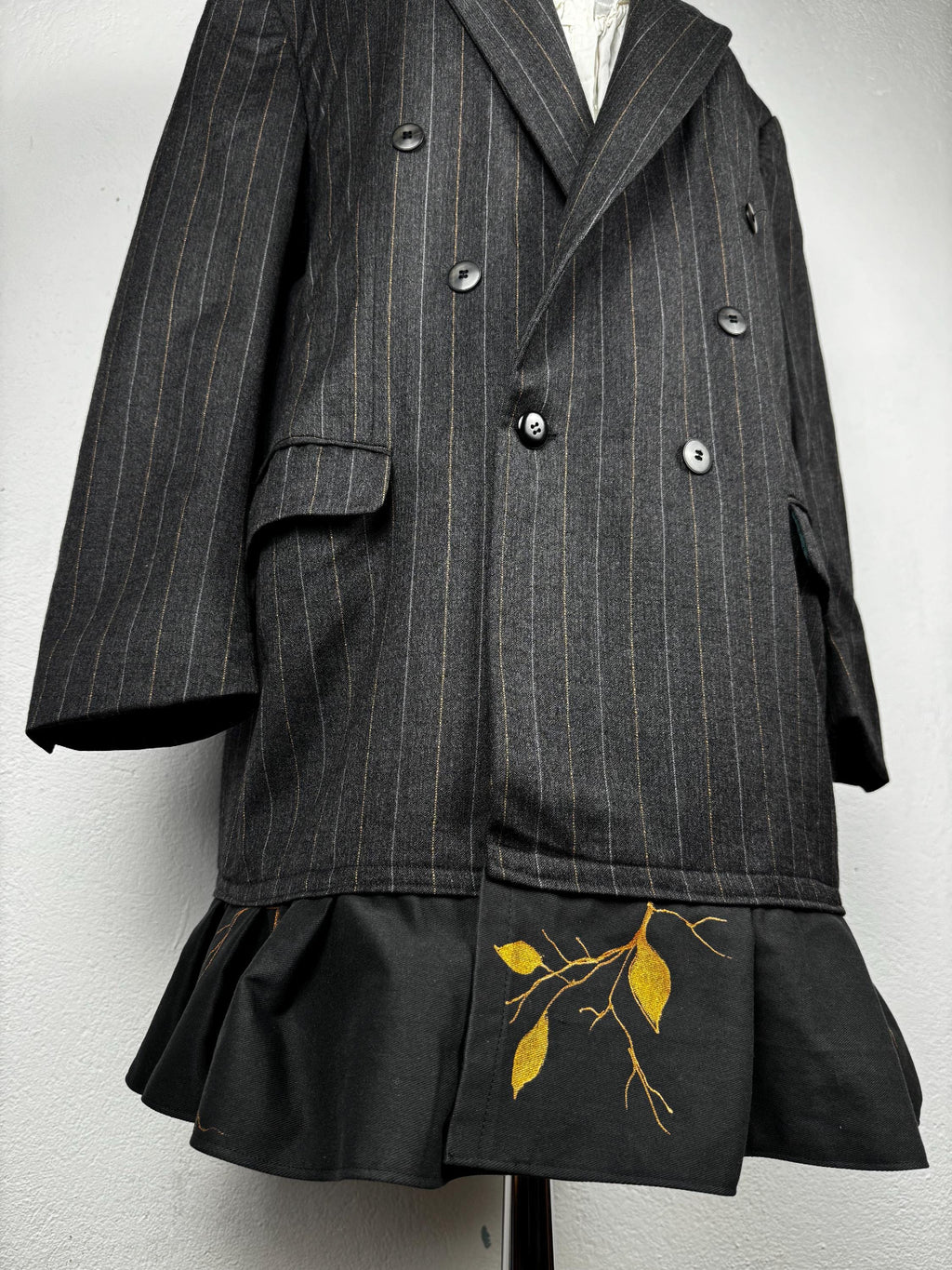 Vintage_wool_blazer_dress_handpainted