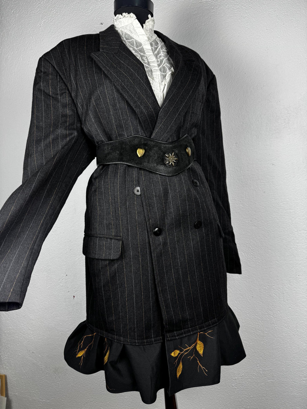 Vintage_wool_blazer_dress_handpainted