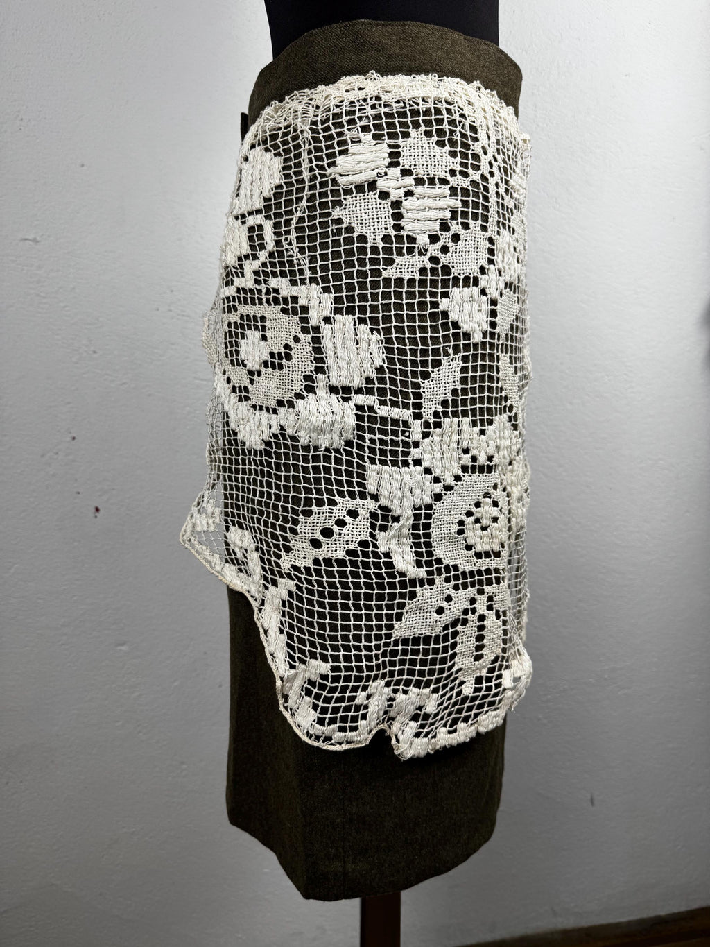 Vintage love wool skirt with traditional handmade  lace attached