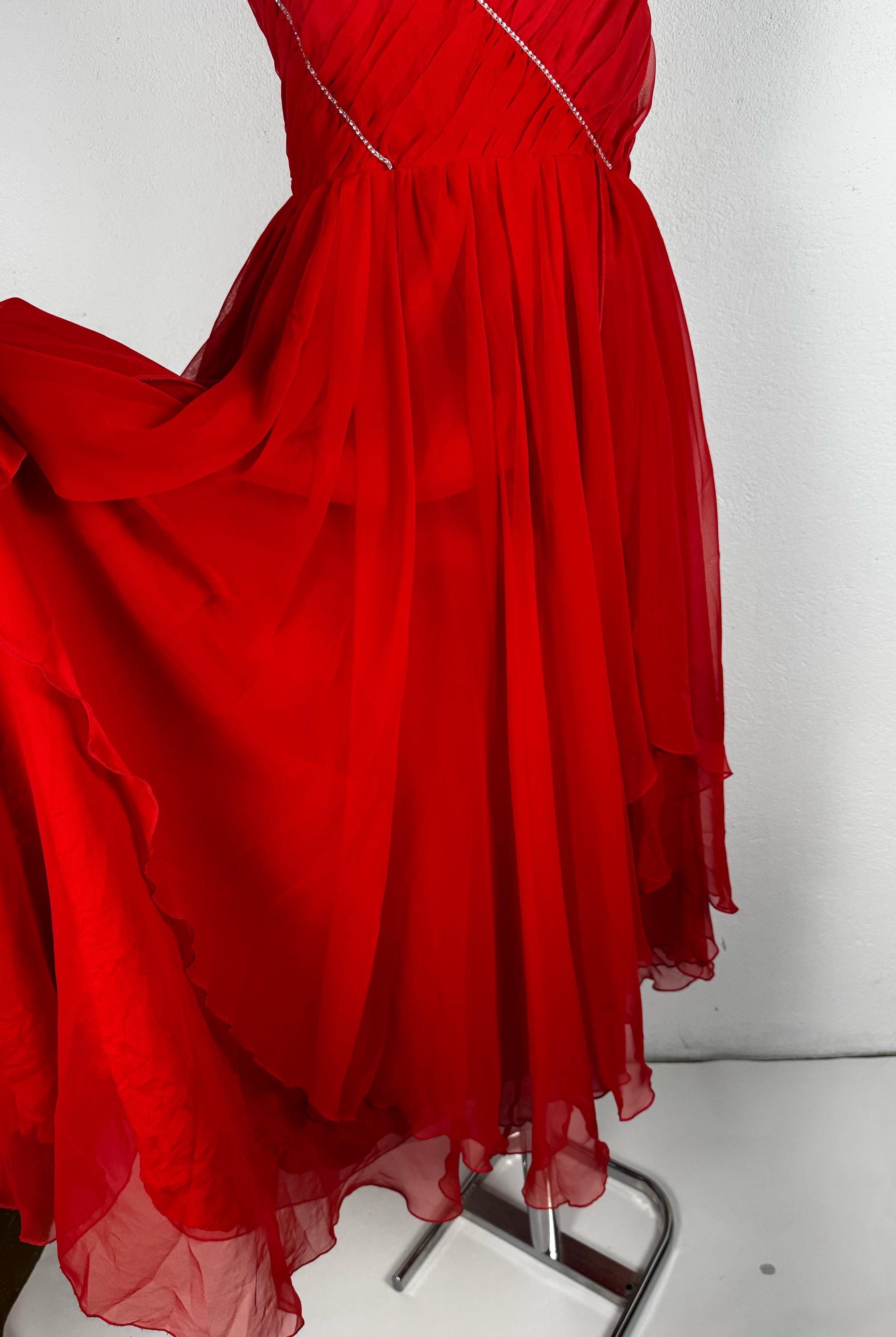 Vintage Vera Mont red dress, cockatail dress, evening gown, European fashion designer