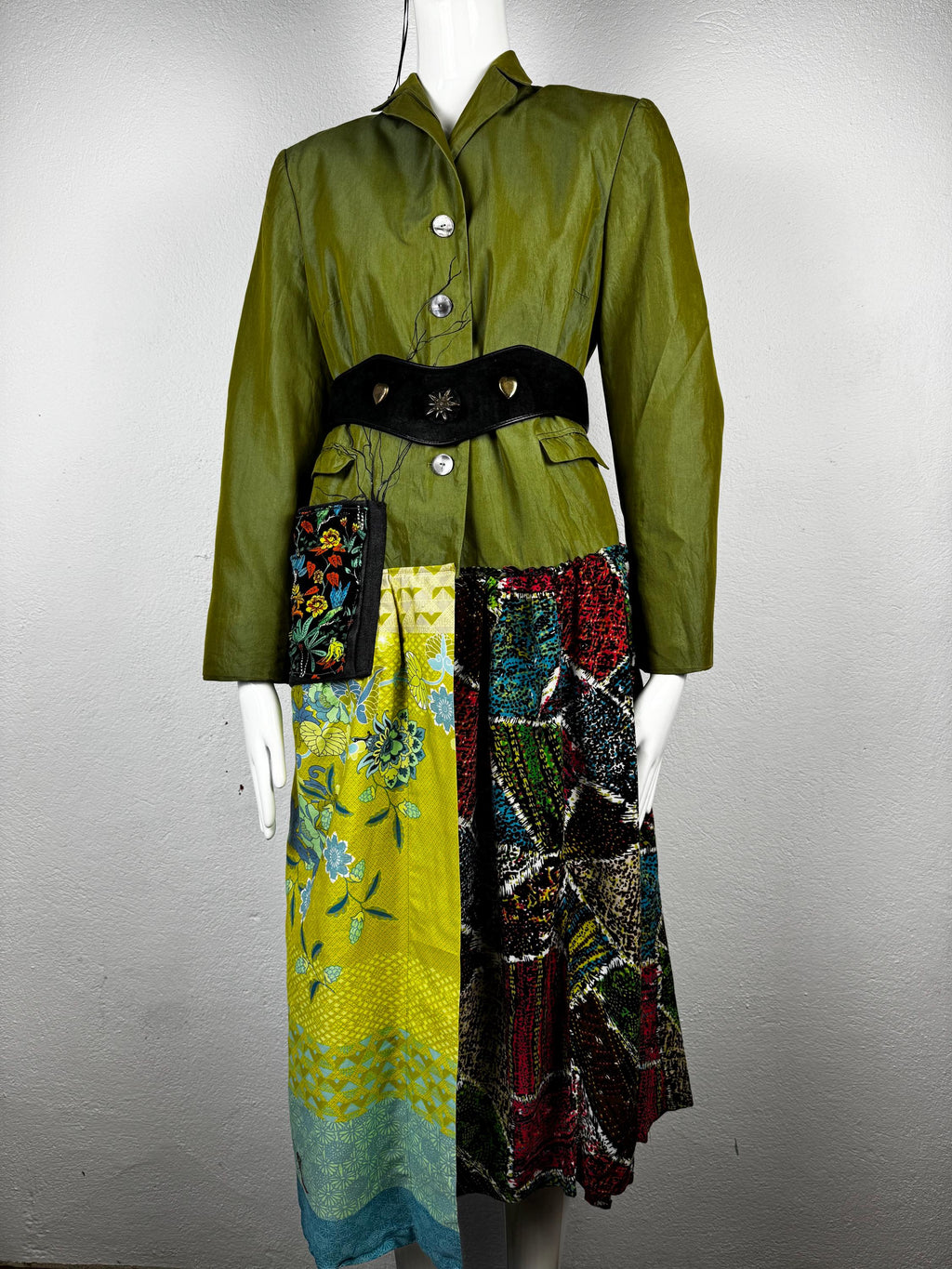 Statement blazer, sustainable style